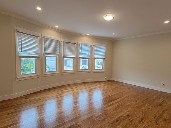 2nd image of 1727 18th Ave