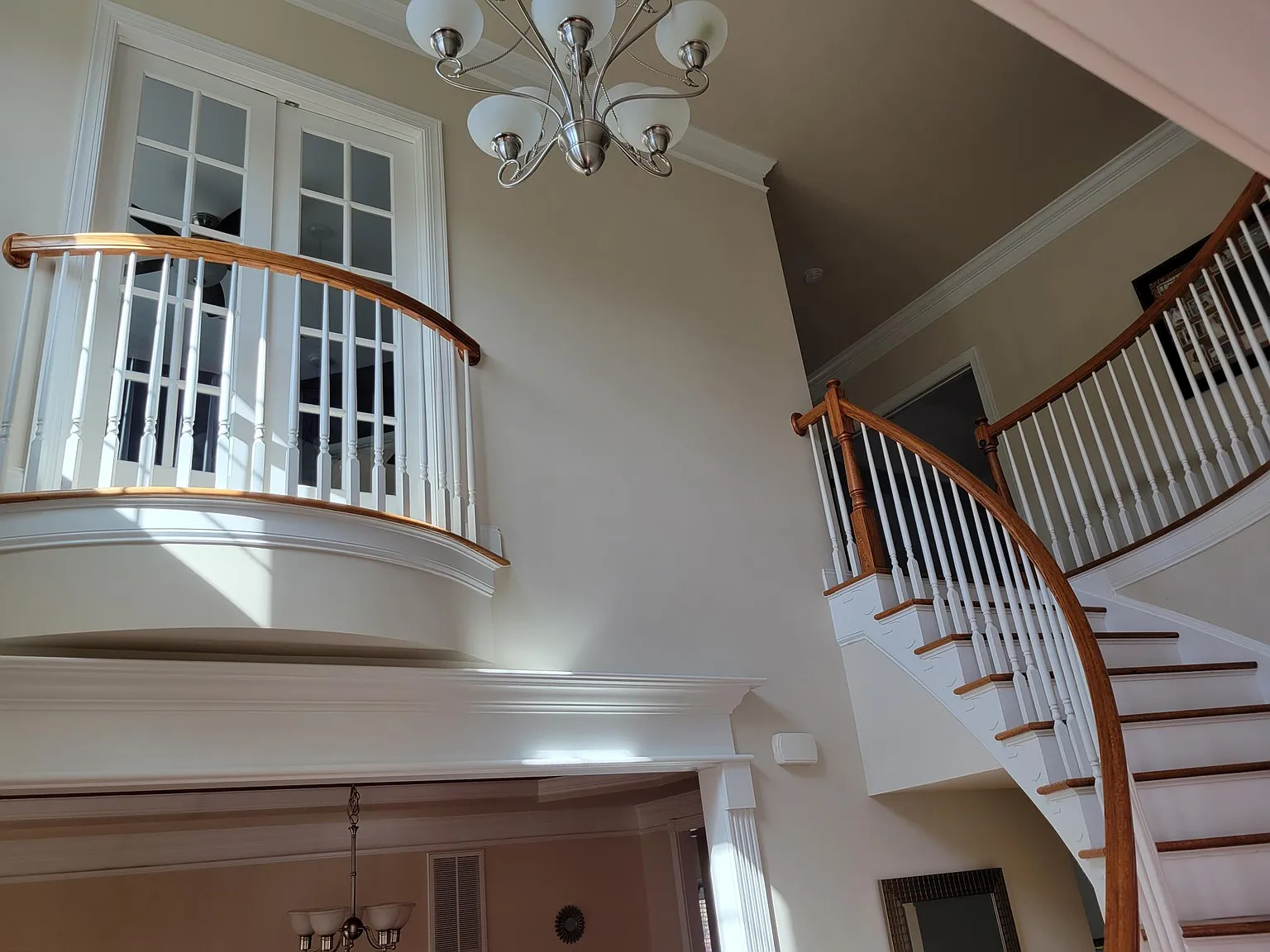 5 bed, 4642 sqft, $5,500 — Photo 3