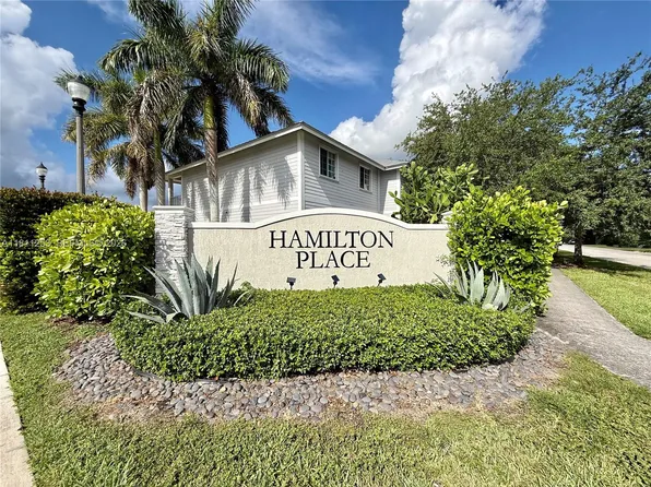 907 SE 17th Ct, Homestead, FL 33034