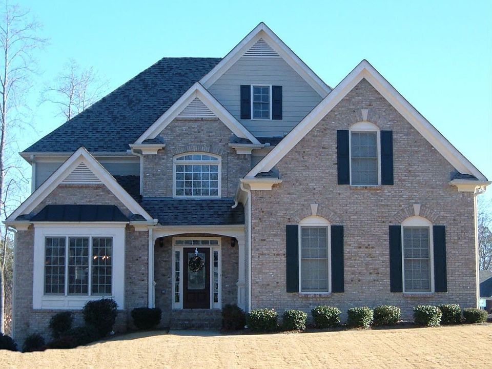 5427 Cabot Creek Dr. in Vanderbilt Subdivision!