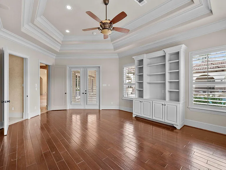 2102 Countryshire Ln — Photo 18