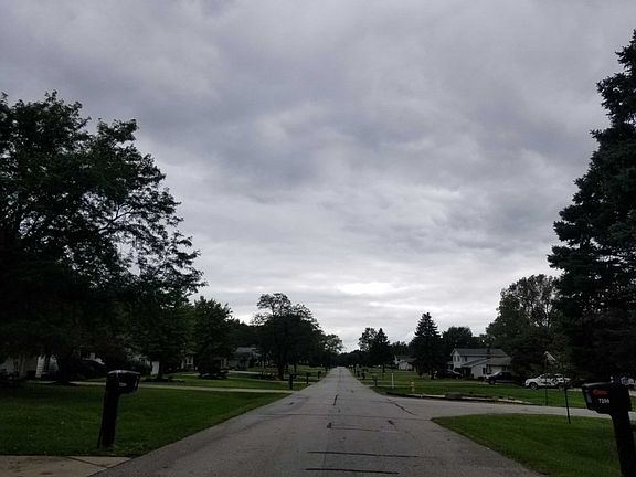 5th image of 7298 Pamela Dr