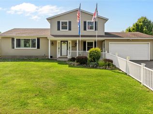 15 Ezio Dr, Rochester, NY 14606