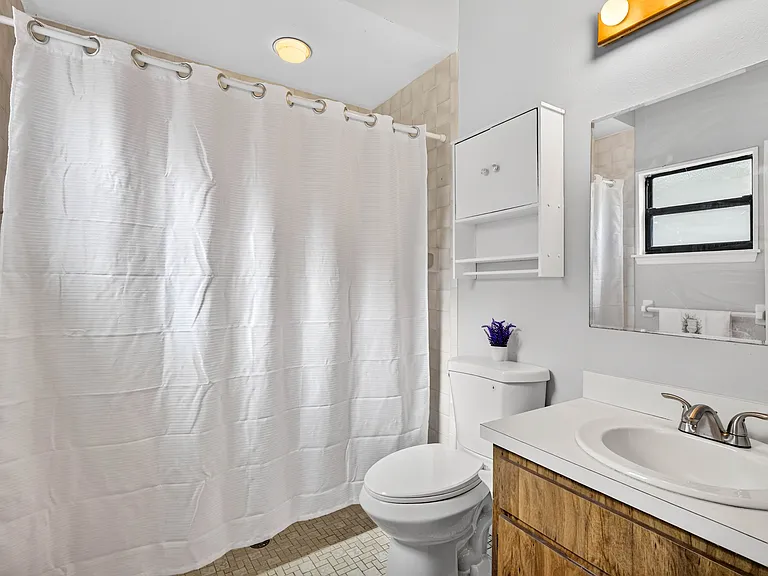6253 Florida Ave — Photo 13