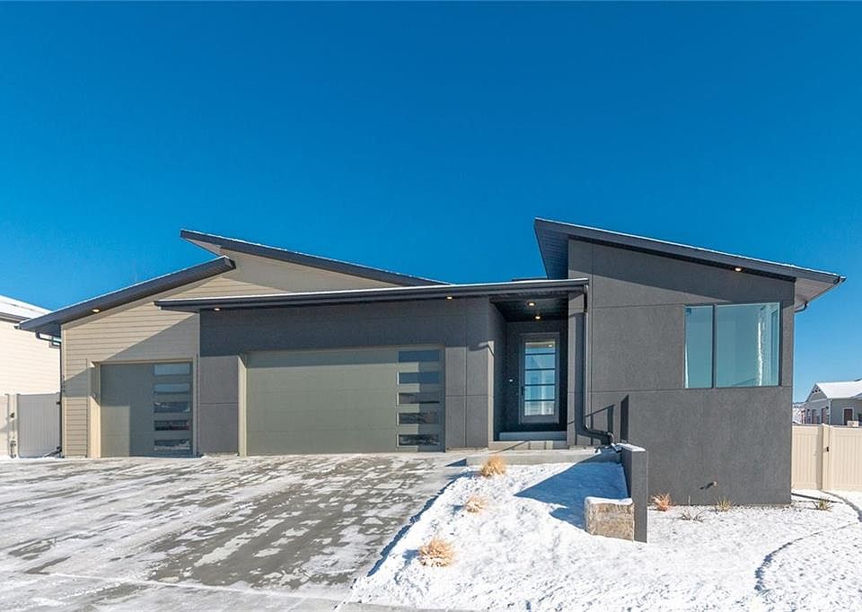 1st image of 3209 Peregrine Ln