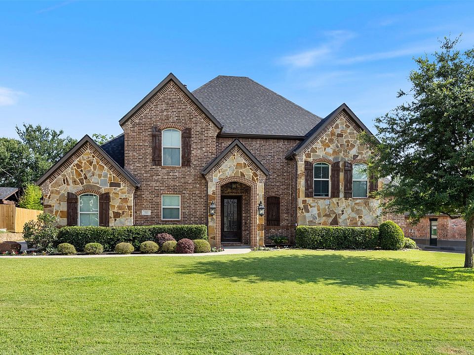 1st image of 511 Oak Forest Ct