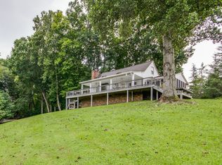 240 Deer Ln, Smithville, TN 37166