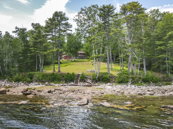 556 Newbury Neck Road, Surry, ME 04684