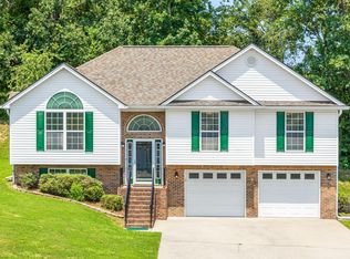 200 Peachtree Cir, Ringgold, GA 30736