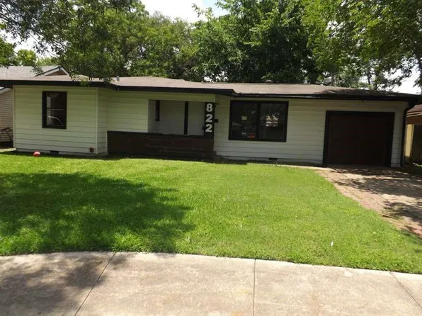 822 Harvard St, Deer Park, TX 77536
