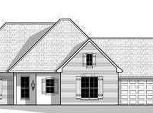 1205 Christopher St, New Iberia, LA 70563