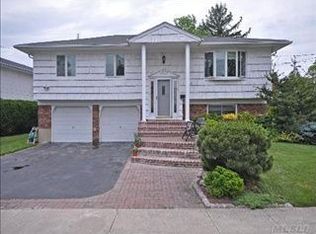 3293 Shore Rd, Oceanside, NY 11572