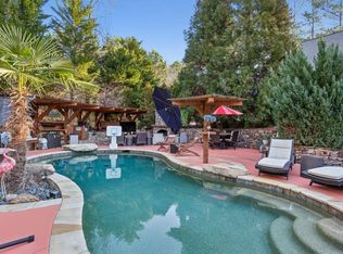 971 Hendon Rd, Woodstock, GA 30188