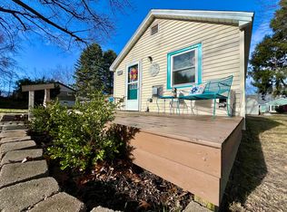 715 N Lavinia St, Ludington, MI 49431