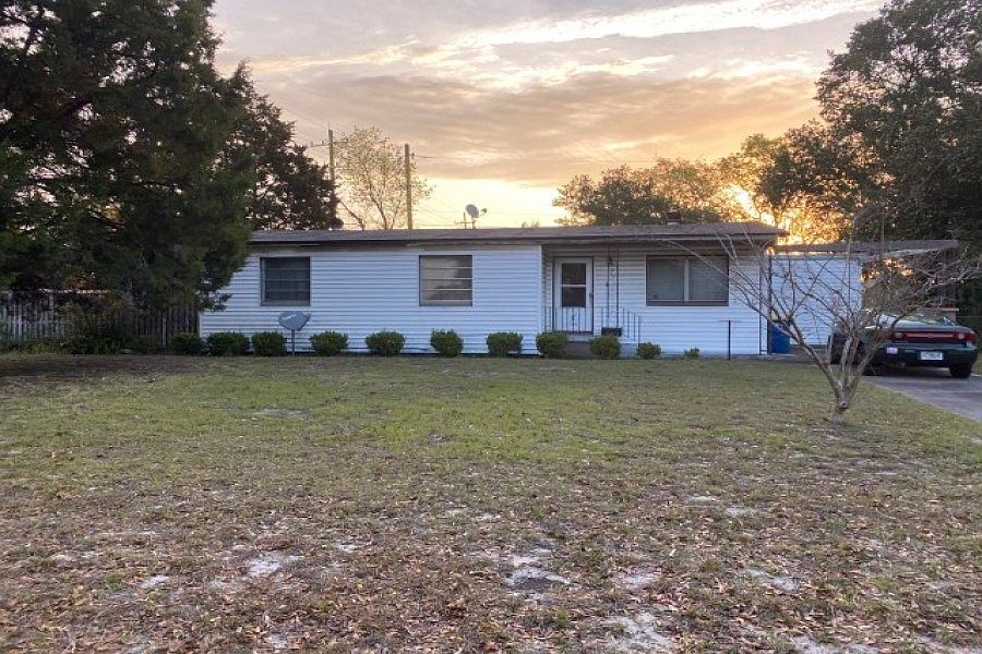 1st image of 2751 Lansdowne Dr