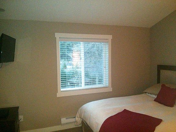 5th image of 15827 NE Leary Way