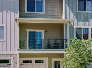 360 Englemann Ln, Medford, OR 97501