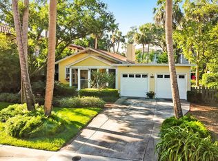 347 7th St, Atlantic Beach, FL 32233