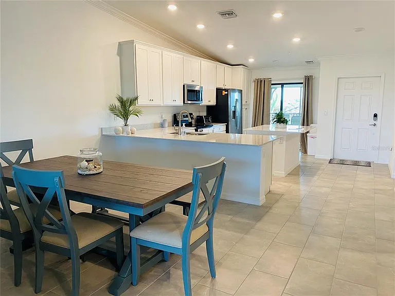 5664 Palmer Cir #202 — Photo 20