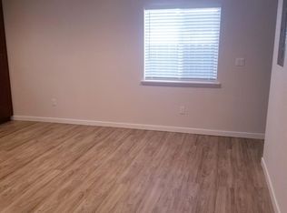 5904 39th St, Sacramento, CA 95824