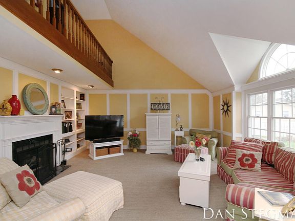 5th image of 6057 Archer St NE