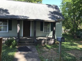 26 10th St, Greer, SC 29651