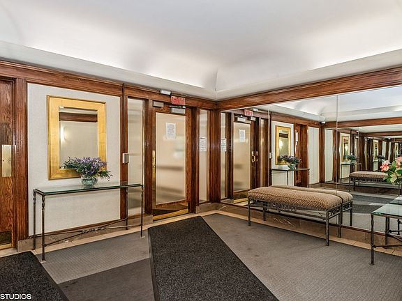 3rd image of 4880 N Marine Dr APT 402