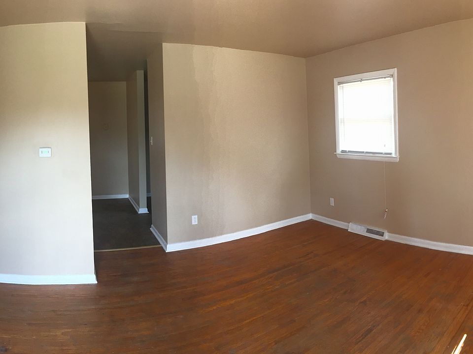 2nd image of 1867 Dunkirk Dr