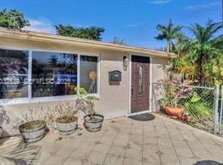 2199 NE 182nd St, North Miami Beach, FL 33162