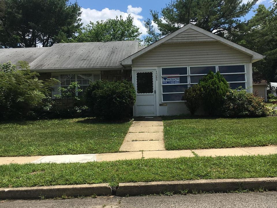 2nd image of 138 Sunflower Drive #B