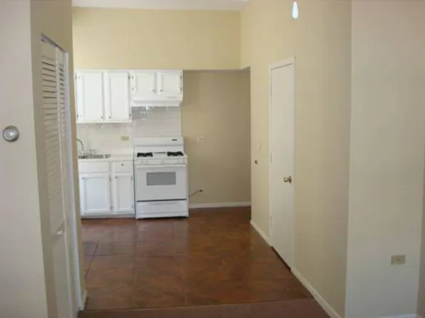 1808 S Racine Ave #2-F, Chicago, IL 60608