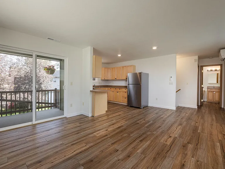 63319 Britta St — Photo 9
