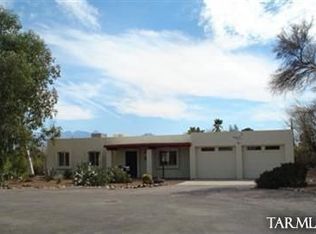 1400 N La Luna, Green Valley, AZ 85614