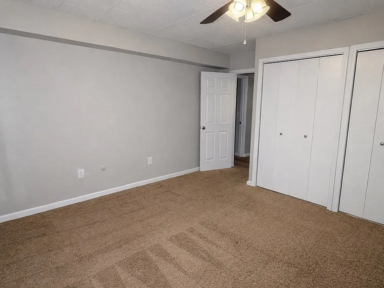 Bedroom 1B/1B