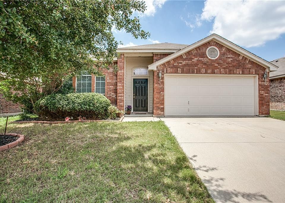 1st image of 8305 Deer Bluff Ln