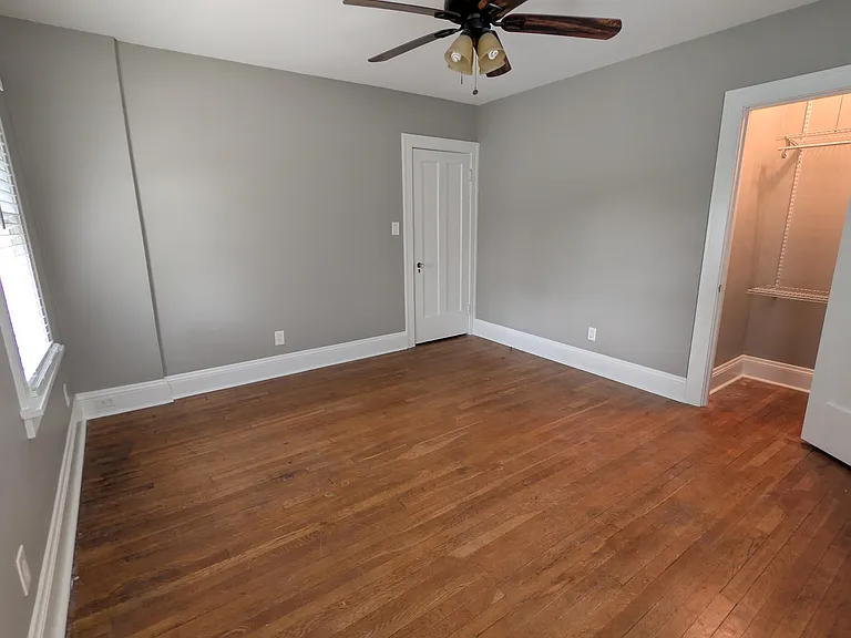 2648 Euclid Heights Blvd — Photo 2