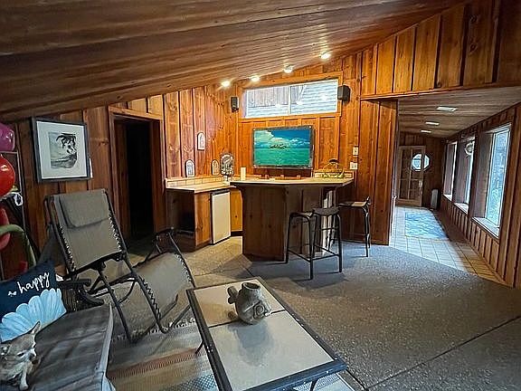 Wet bar in pool house