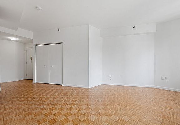 4th image of 63 Wall St APT 612