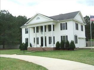 1322 Saddle Hill Rd, Greenwood, SC 29646