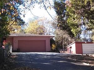 2nd image of 2044 Montana Ave