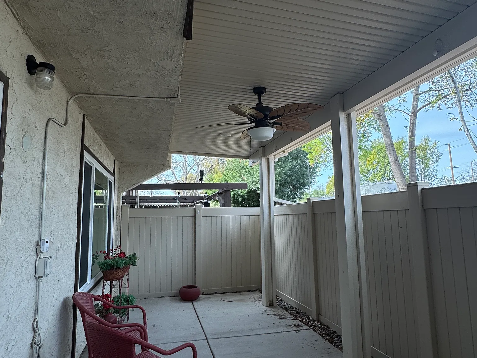 2 bed, 1272 sqft, $2,950 — Photo 2