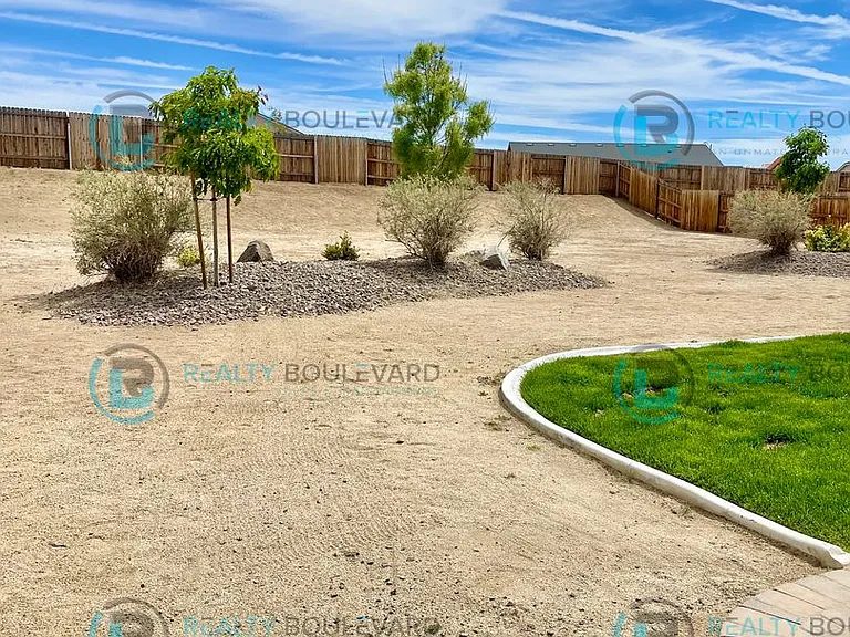 1110 Saffron Woods Way — Photo 31
