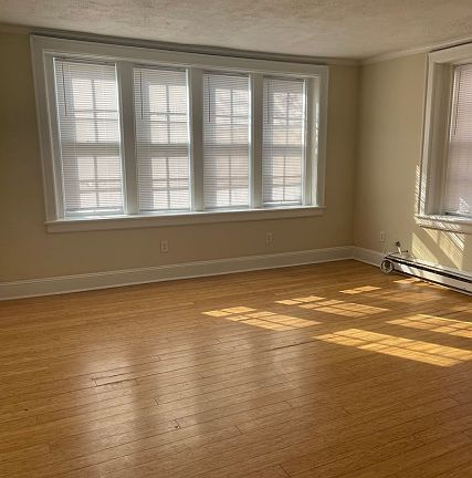 5th image of 830 Westover Ave