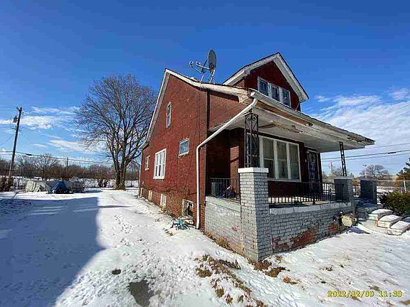 6135 Lemay