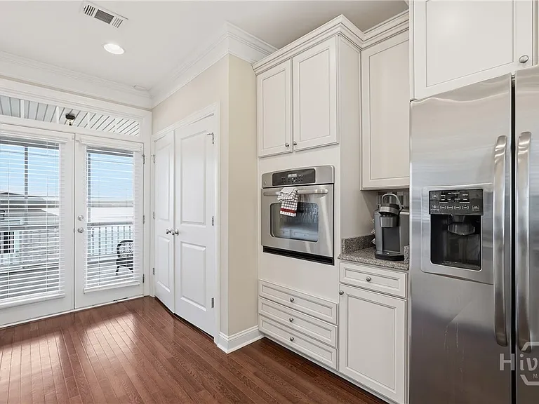 313 Lake View Dr — Photo 10