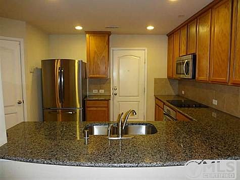 3rd image of 1033 Lucy Ln