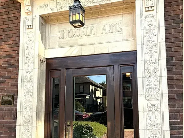 Cherokee Arms Apartments, 1508 Madison Ave APT 304, Memphis, TN 38104