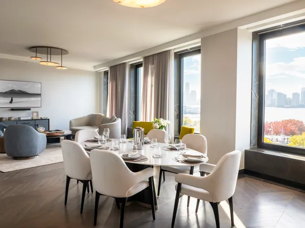 401 West Street image 1 of 13