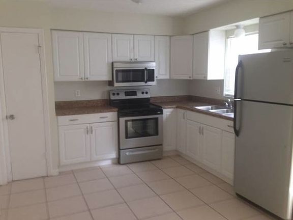 4th image of 7319 Ponderosa Dr