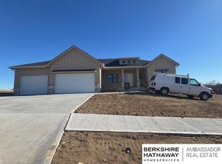 11361 S 185th Ave, Gretna, NE 68028